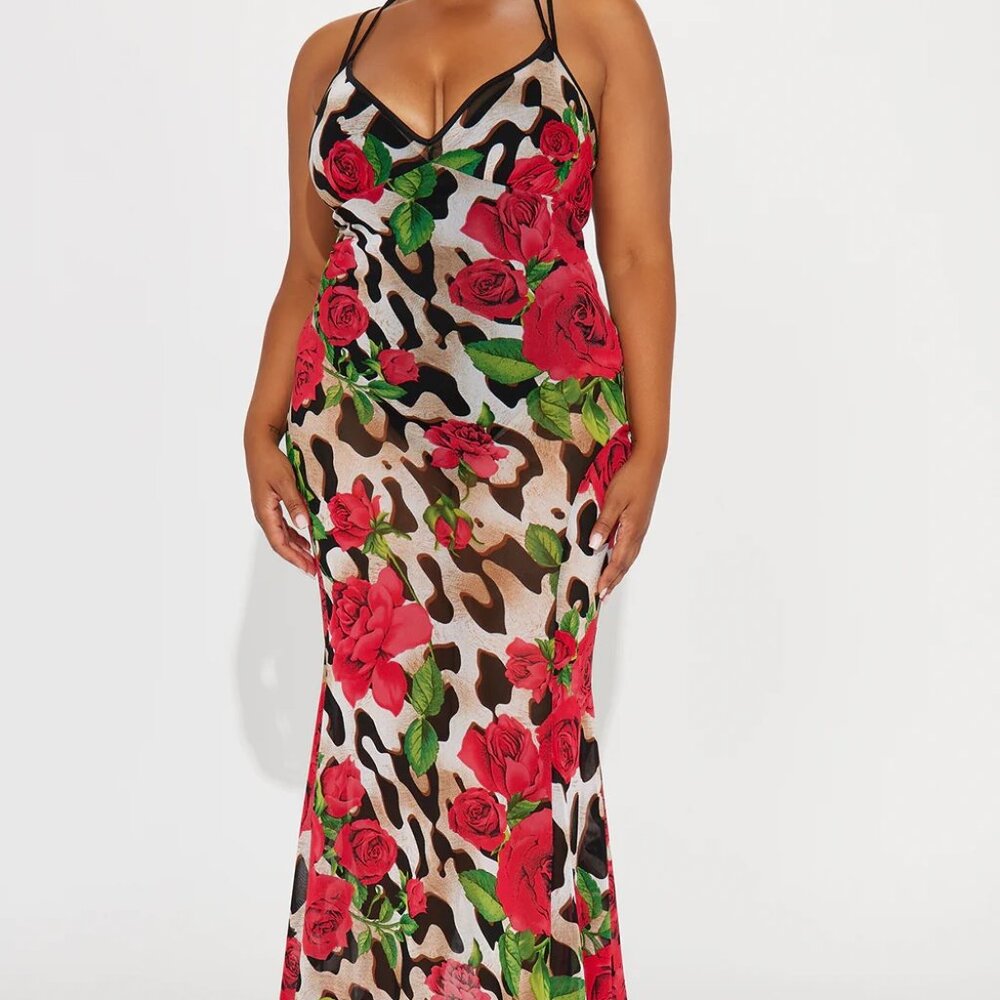 Fashion Nova Roses are Red Maxi Dress